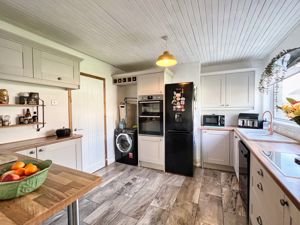 Photo 20- click for photo gallery